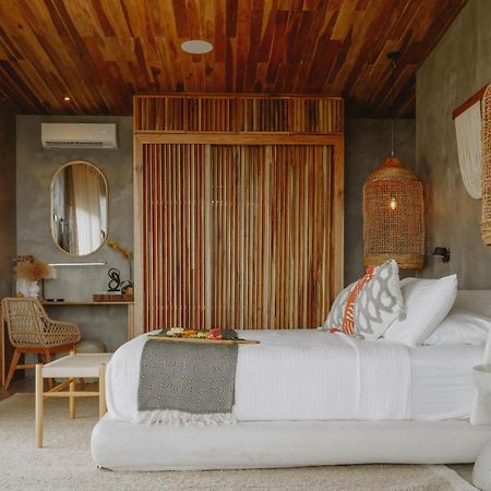 Surf Synergy All-Inclusive Surf Retreat Jacó Extérieur photo
