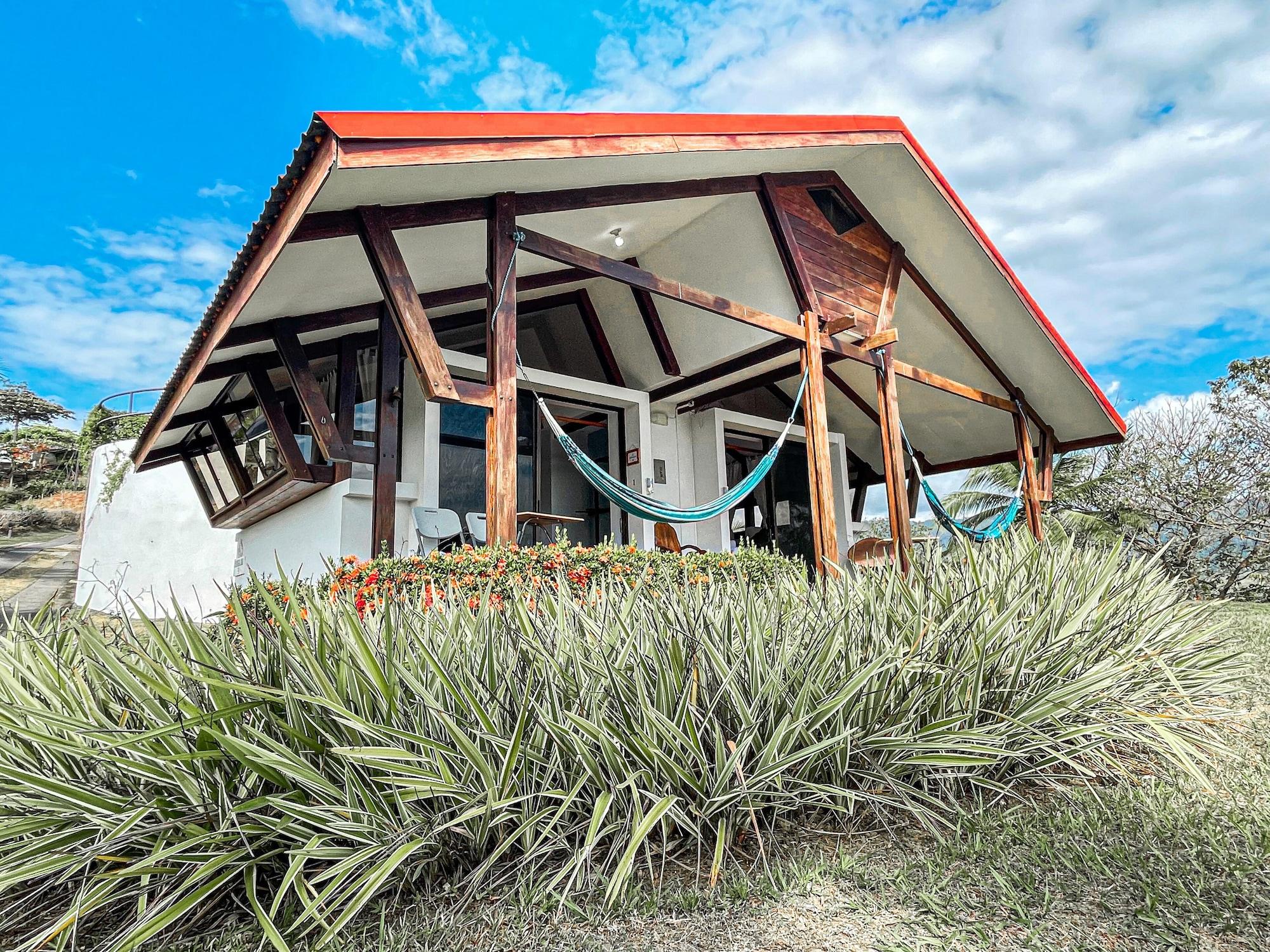 Surf Synergy All-Inclusive Surf Retreat Jacó Extérieur photo