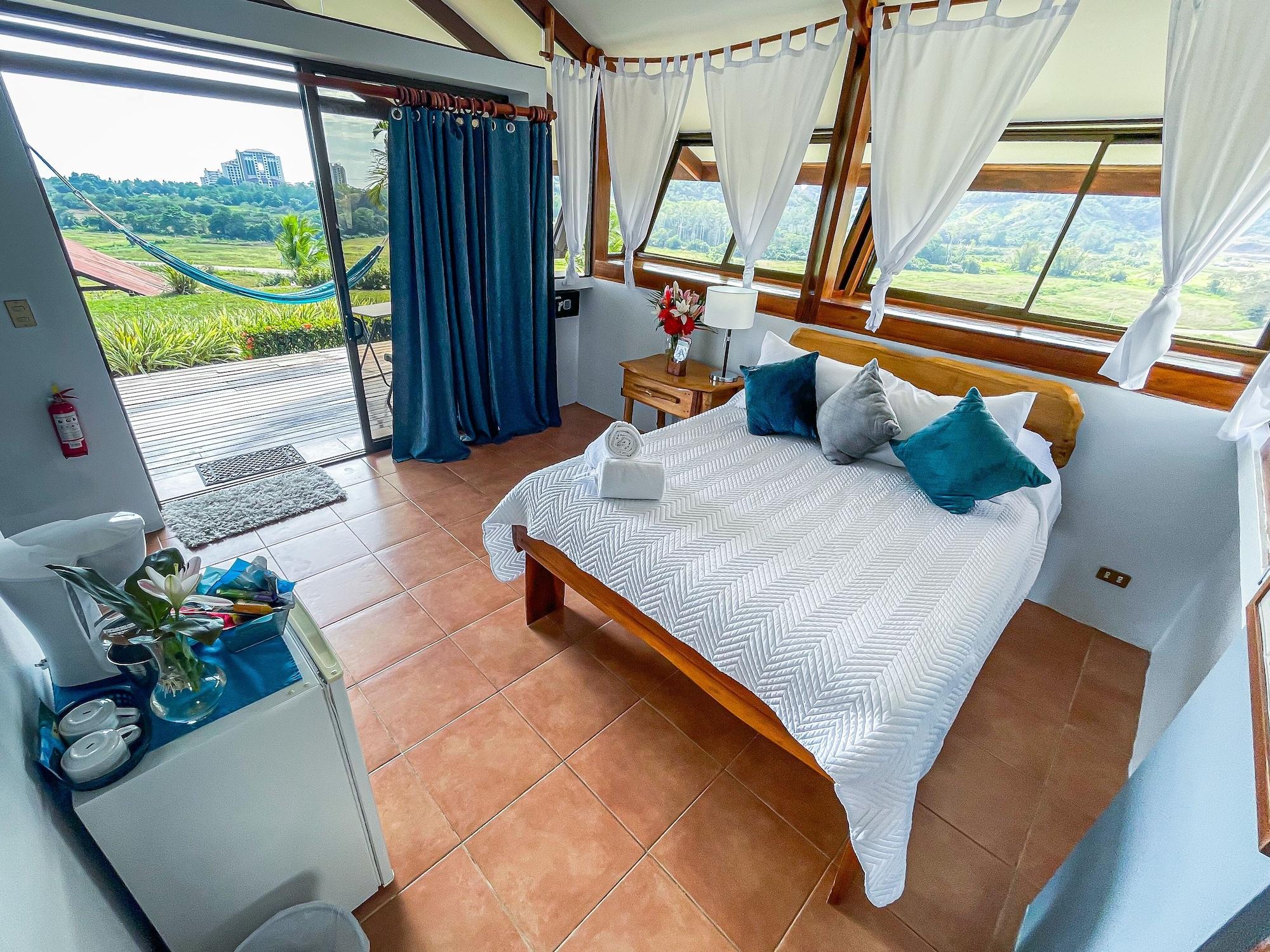 Surf Synergy All-Inclusive Surf Retreat Jacó Extérieur photo