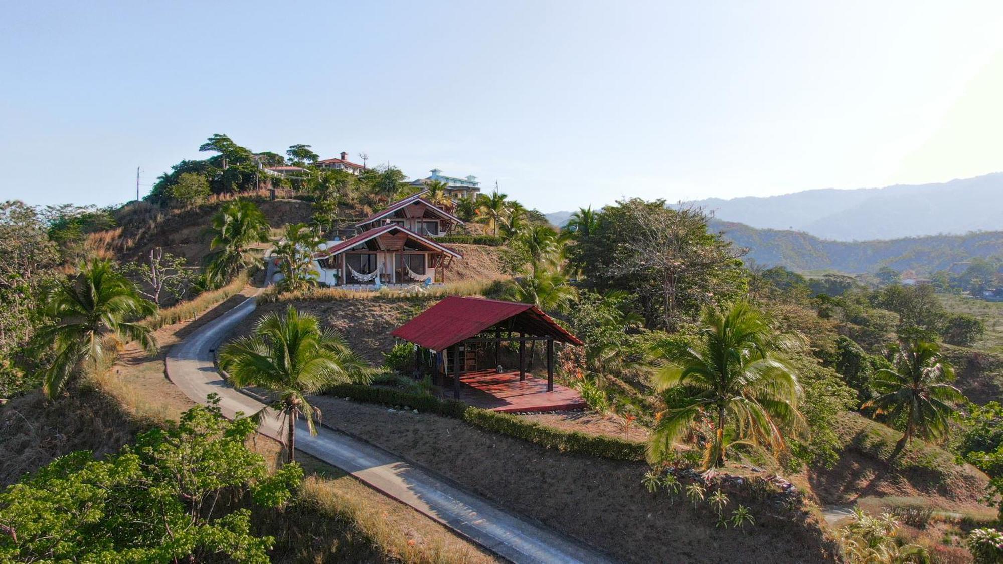 Surf Synergy All-Inclusive Surf Retreat Jacó Extérieur photo
