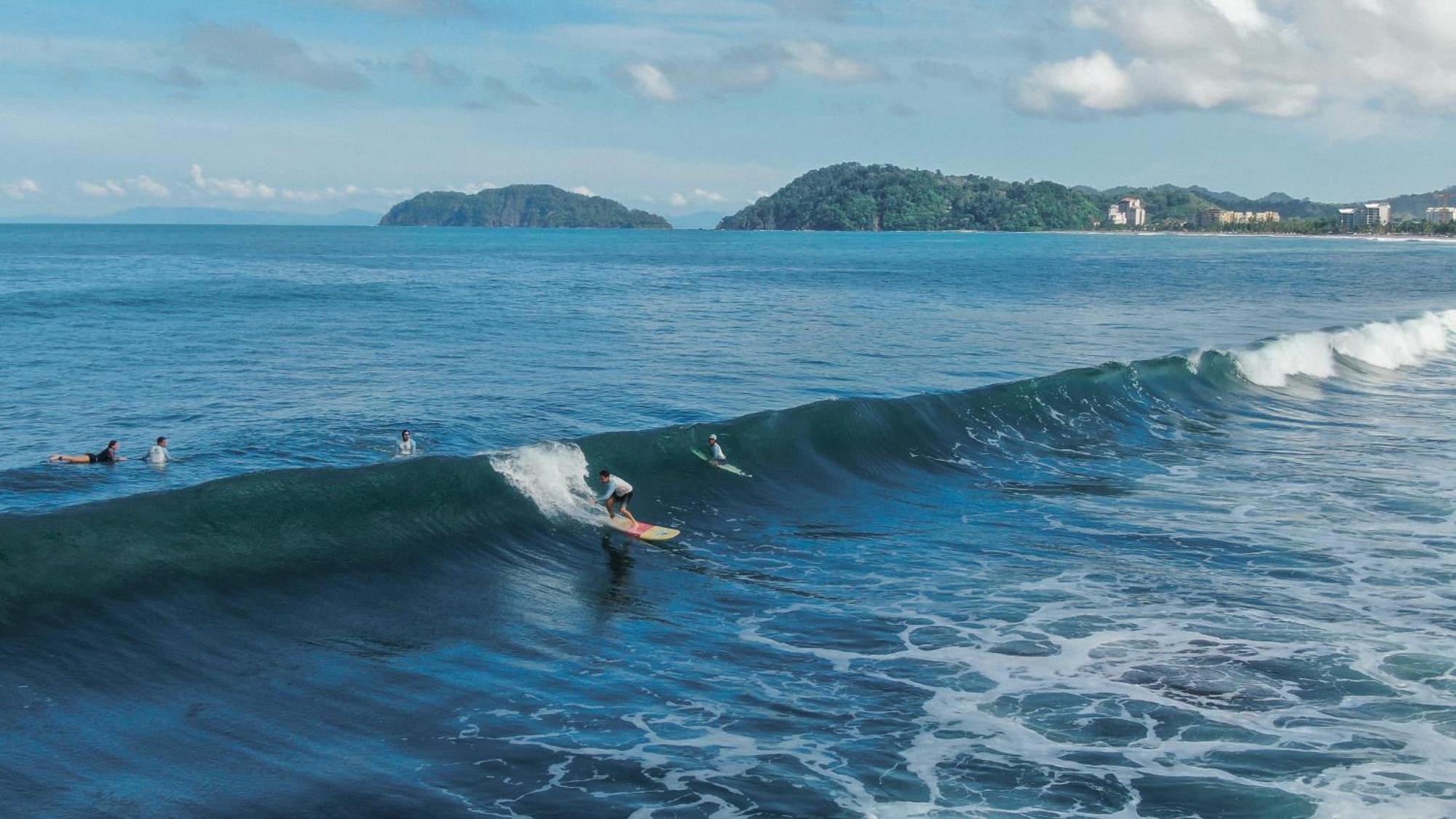 Surf Synergy All-Inclusive Surf Retreat Jacó Extérieur photo