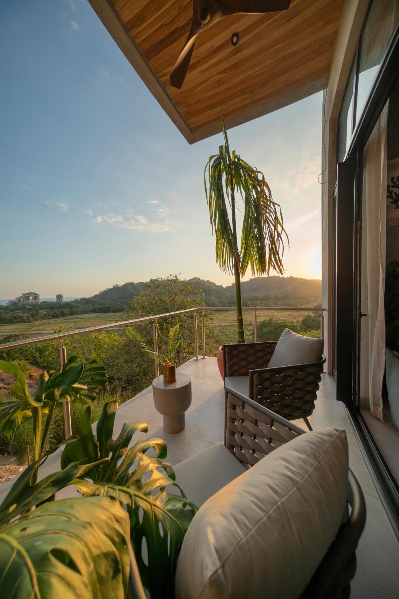 Surf Synergy All-Inclusive Surf Retreat Jacó Extérieur photo